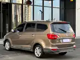 Фото 9 - Baojun 730