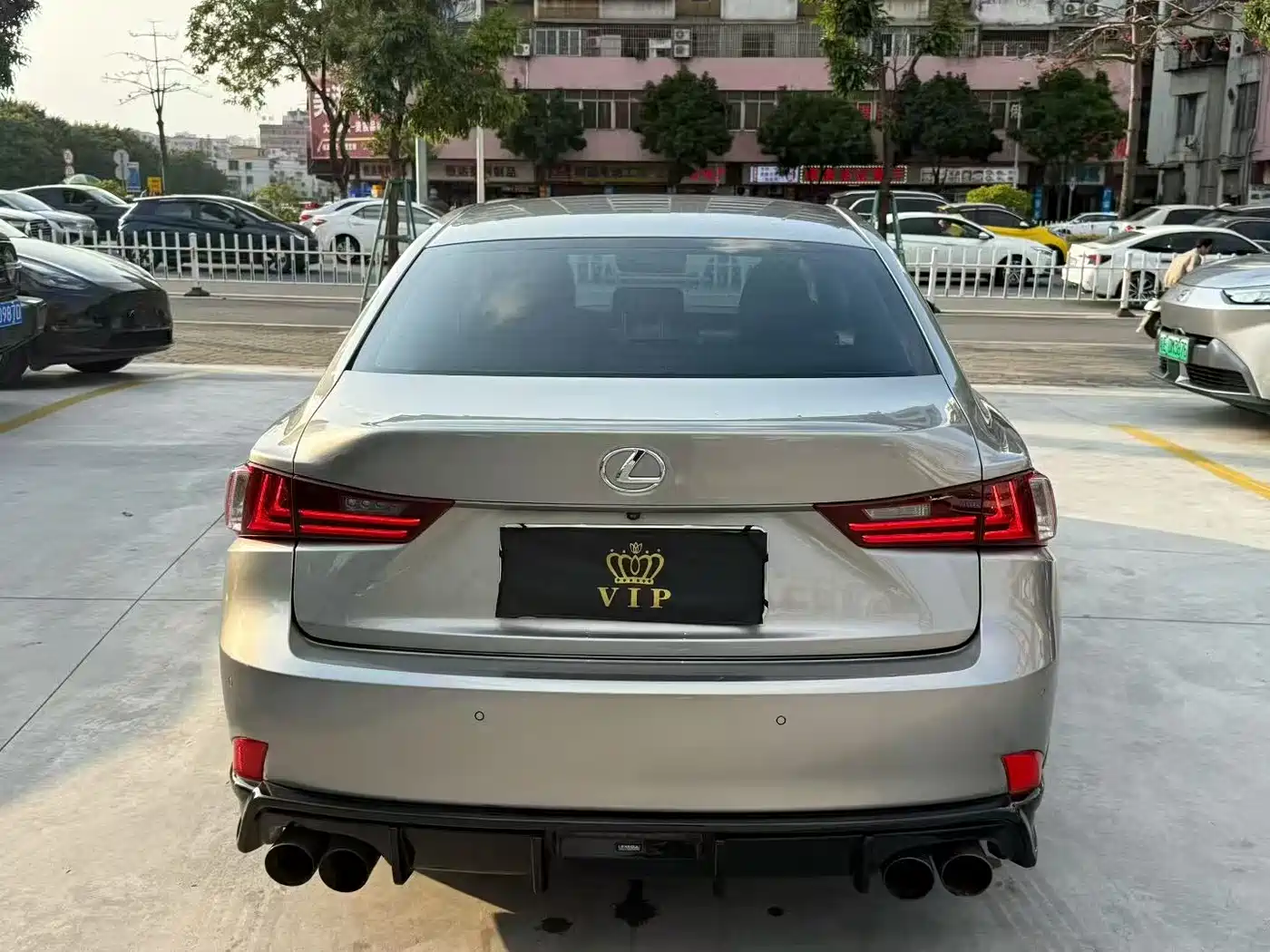 Lexus IS 2015 200t F SPORT фото 5