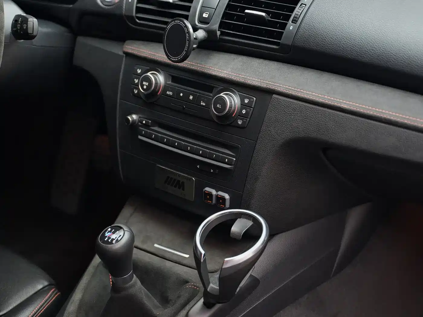 BMW 1 Series M 2011 1M Coupe фото 16