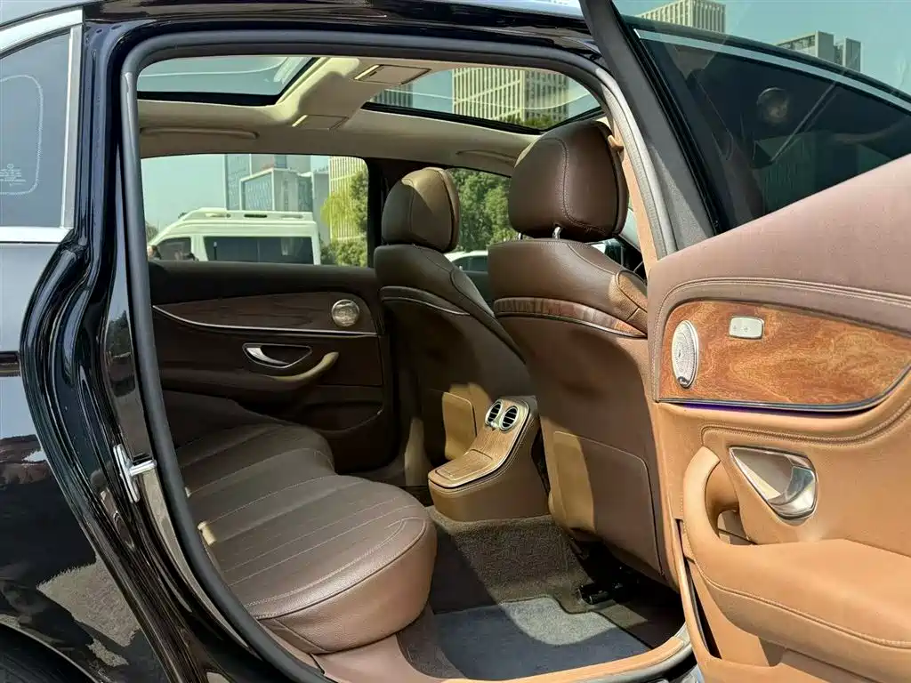 Mercedes-Benz E-Class 2023 Facelift E 300 L Fashion фото 5