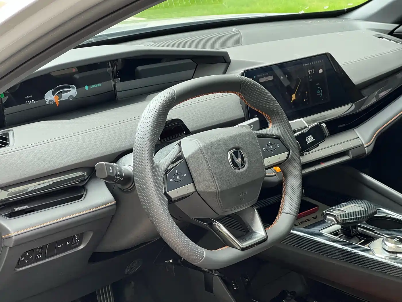 CHANGAN UNI-V