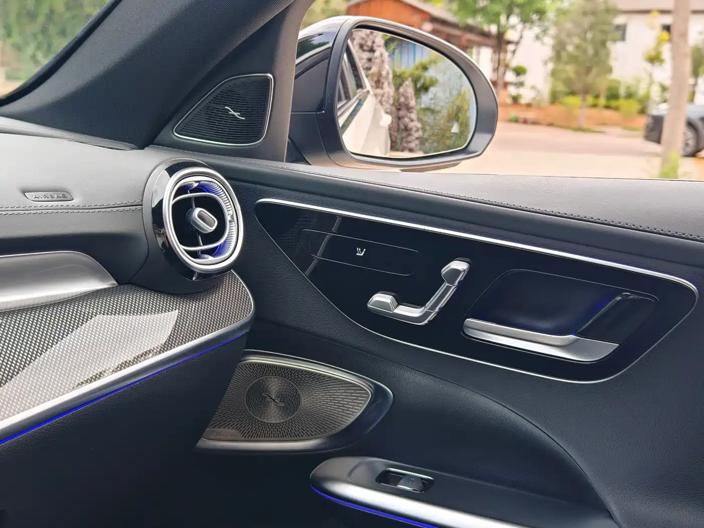 Mercedes-Benz C-Class 2024 Facelift C 260 L Moonlight Sport фото 27