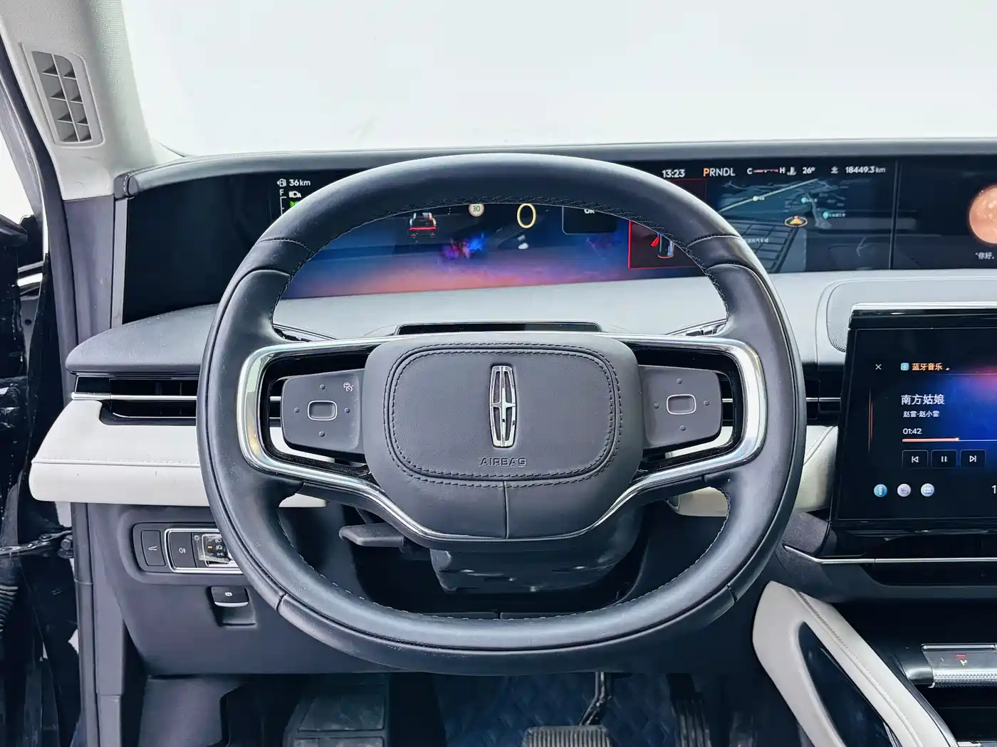 LINCOLN NAVIGATOR