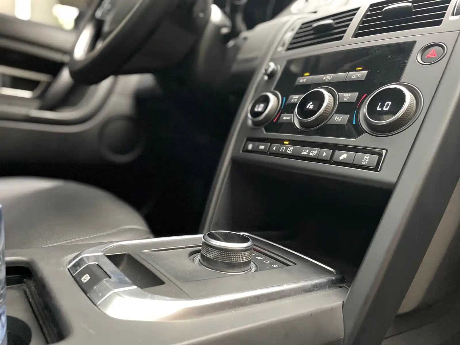 صورة 12 - Land Rover Discovery Sport