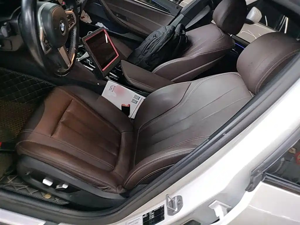 BMW 5 Series 2019 525Li M Sport Package фото 15