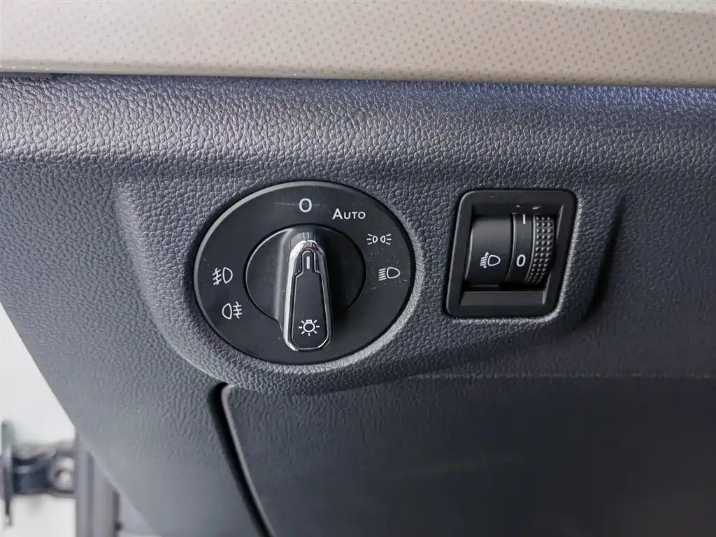 Volkswagen Bora 2024 200TSI DSG Joy Ride PRO Edition фото 21