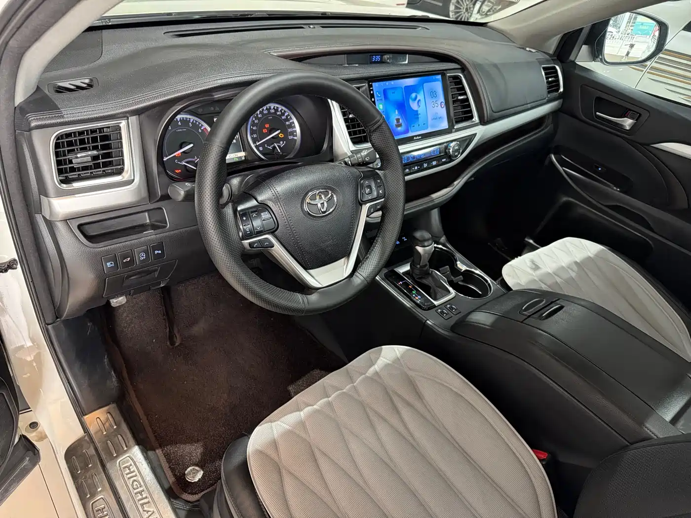 Toyota Highlander 2018 2.0T 4WD Luxury 7-seater China VI фото 4