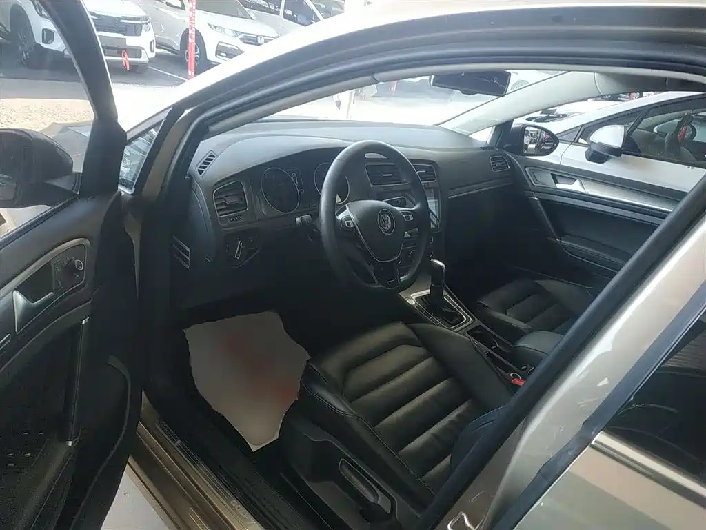 Volkswagen Golf 2015 1.4TSI Automatic Luxury фото 13