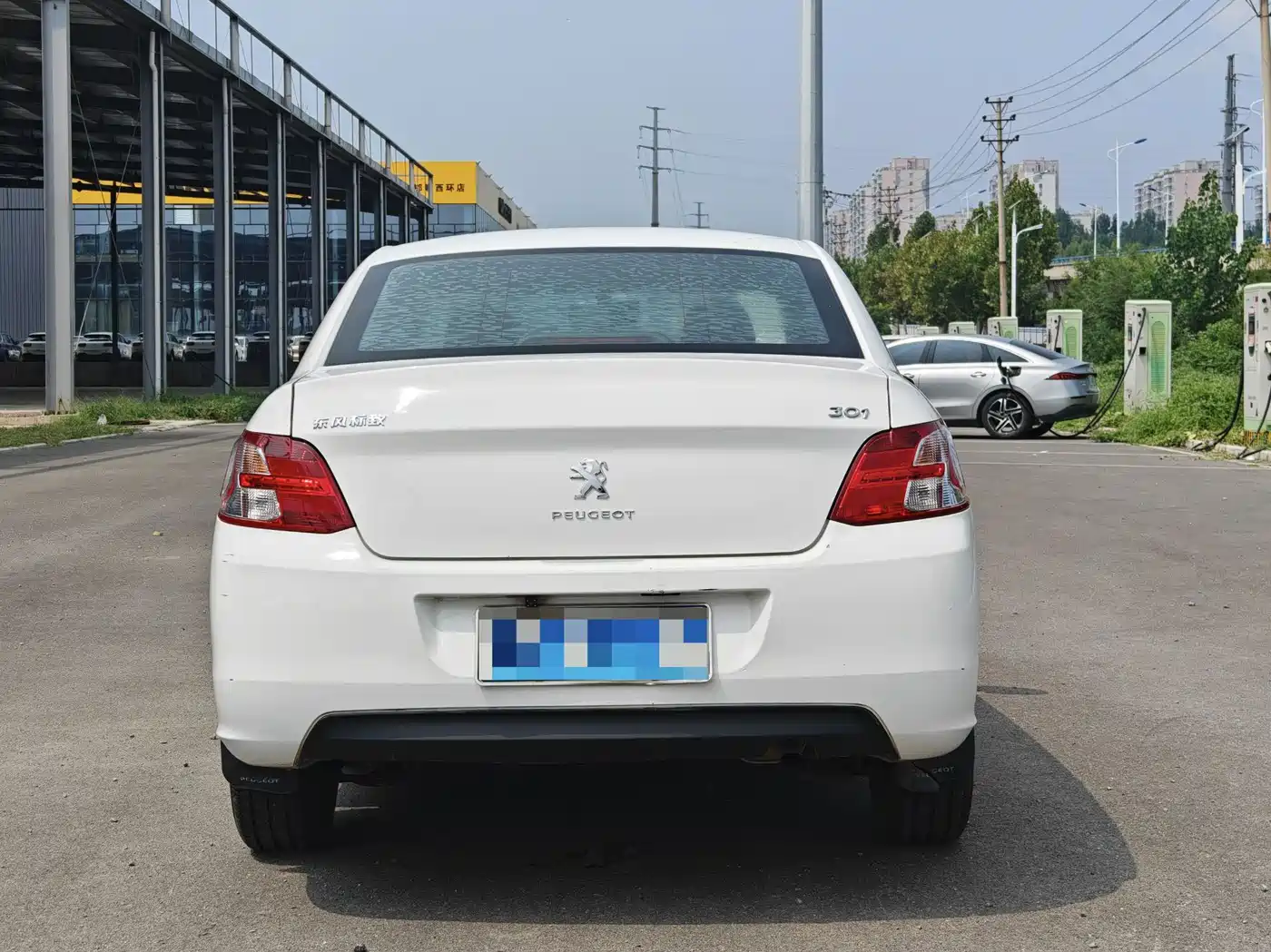 Peugeot 301 2016 2016 1.6L Manual Comfort Edition