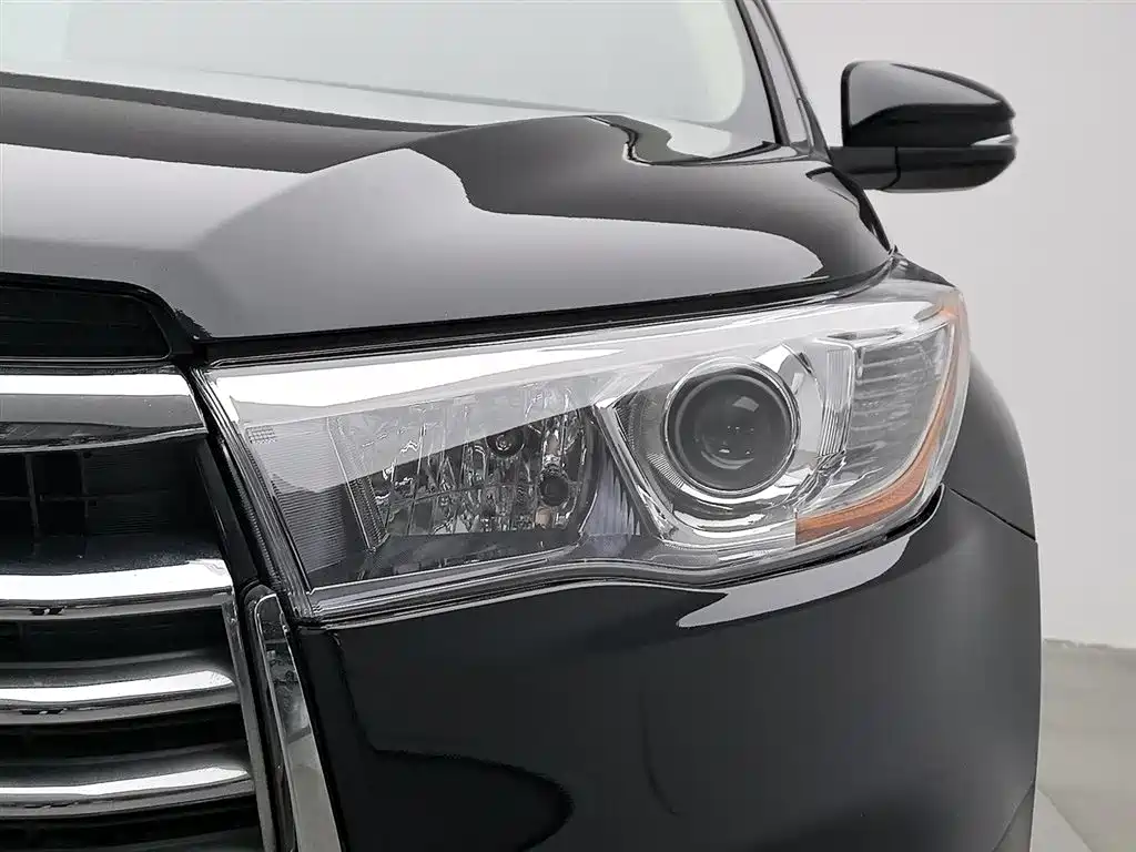 Toyota Highlander 2015 2.0T AWD Elite Edition 7-seater фото 7
