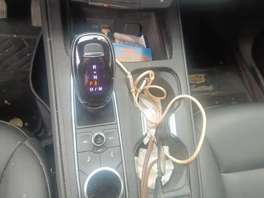 Photo 16 - Cadillac XT4