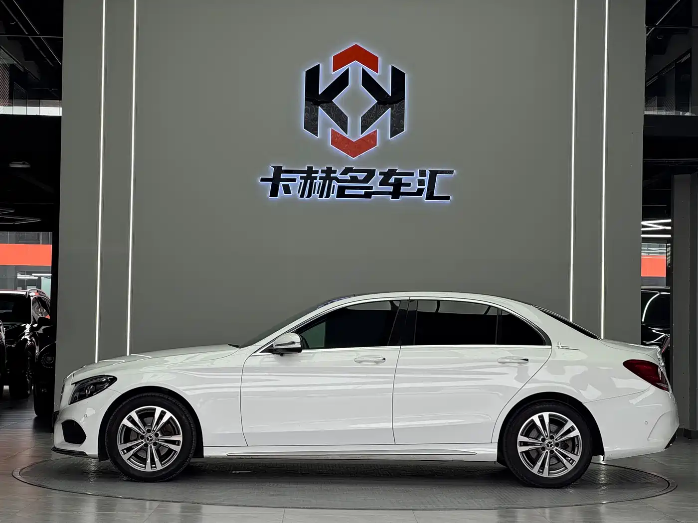 Mercedes-Benz C-Class 2018 C 200 L Sport Edition фото 8