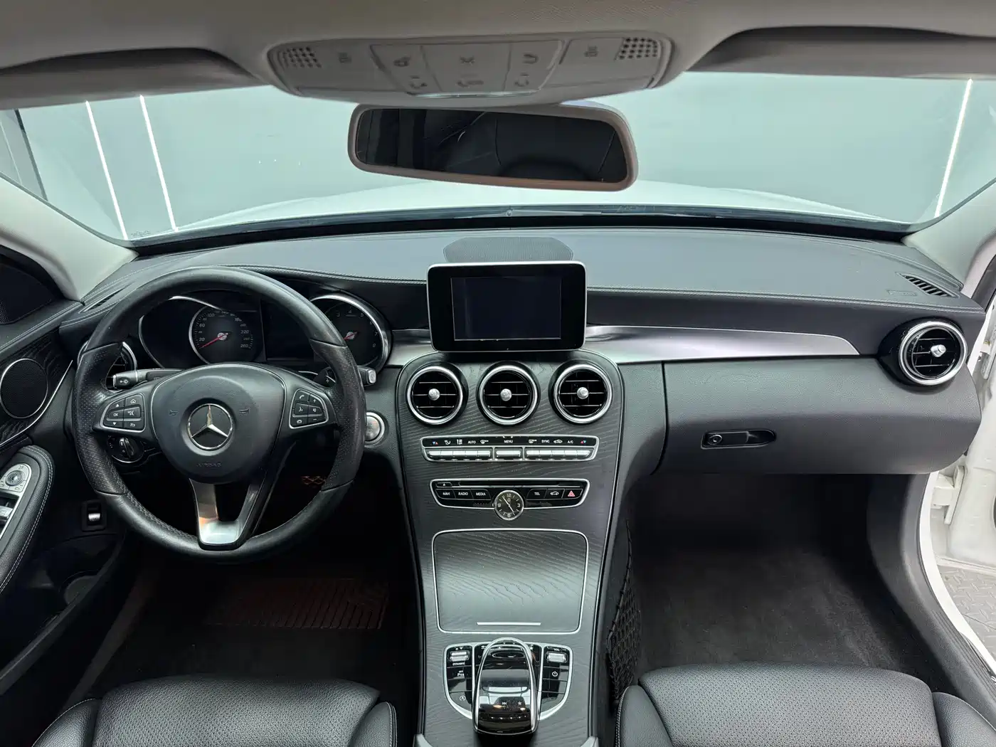 Mercedes-Benz C-Class 2018 C 200 L Sport Edition фото 16