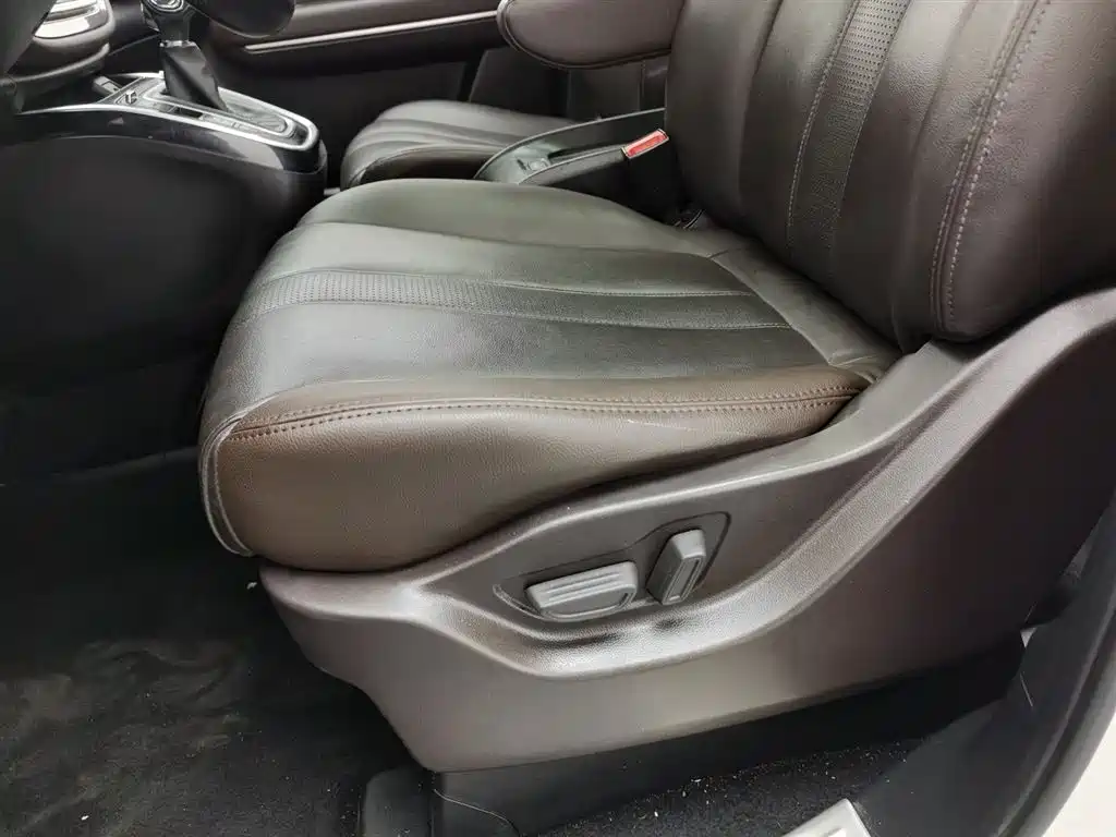 GAC Trumpchi Trumpchi M6 2019 270T DCT Premium Edition (7-seater) (China VI) фото 20