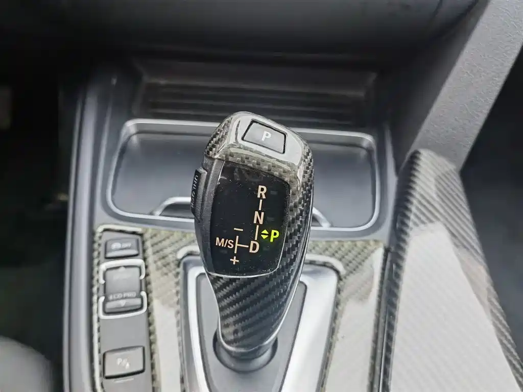 BMW 3 Series 2017 320Li Fashion фото 13