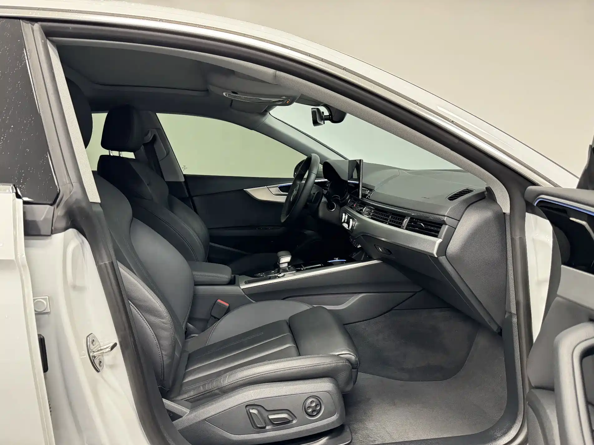 Фото 15 - Audi A5 (Import)