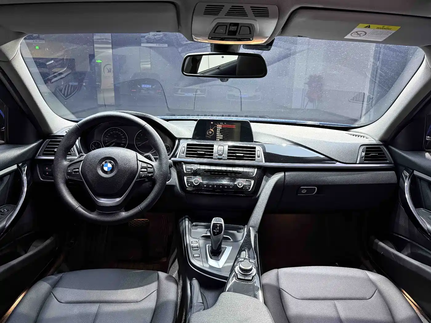 BMW 3 Series 2017 320Li M Sport фото 7