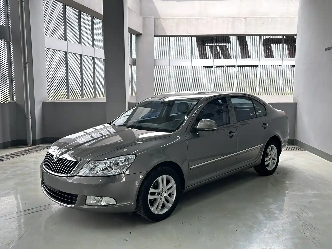 Škoda Octavia 2014 1.6L Auto Yijun Edition
