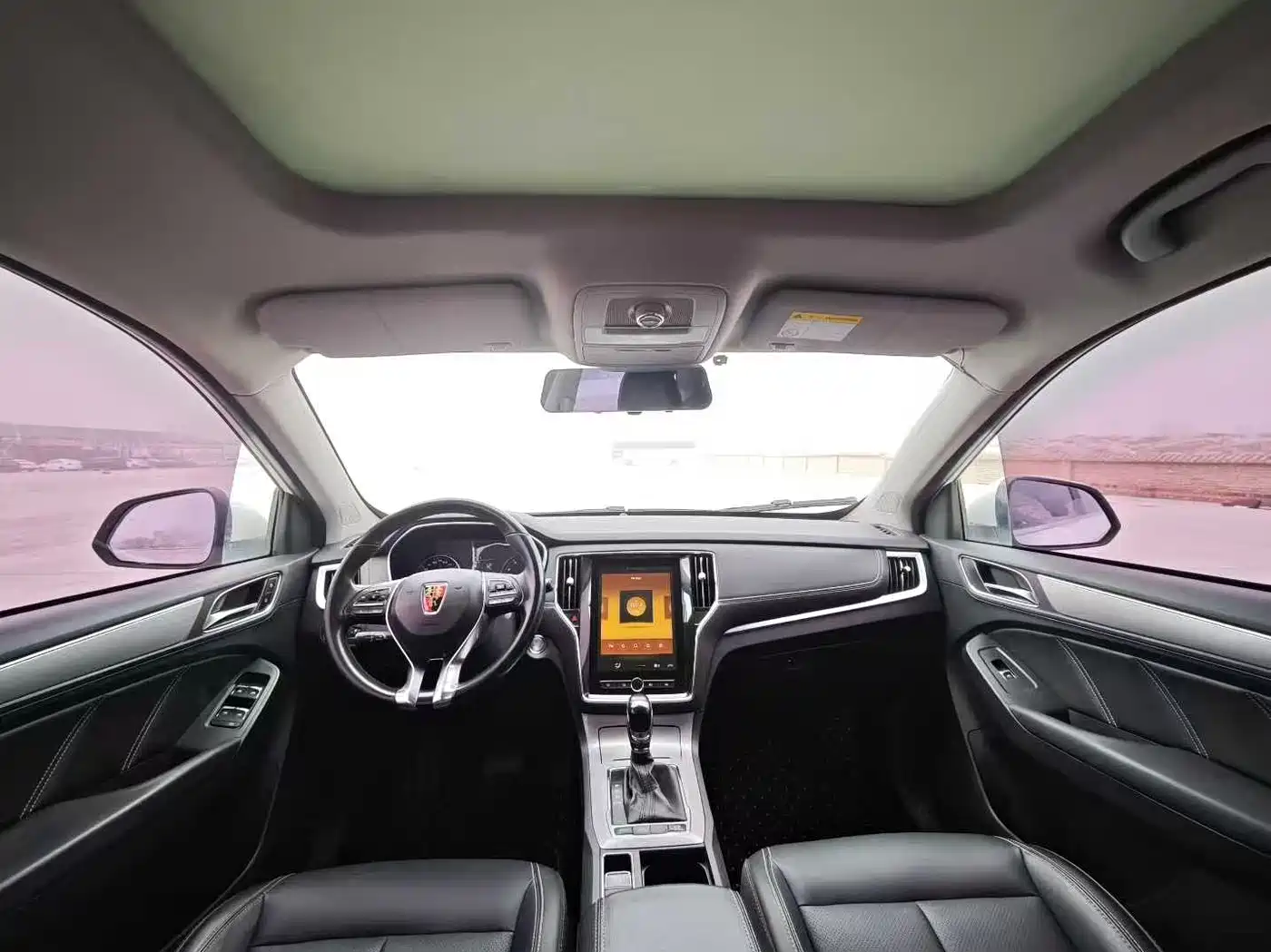 Фото 4 - Roewe RX5