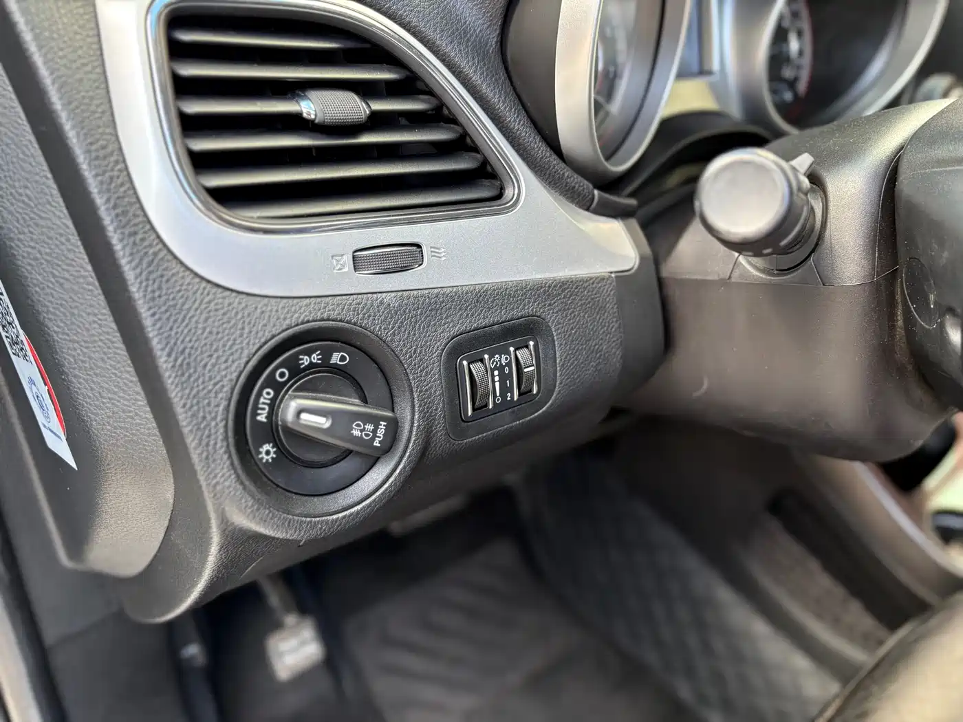 Dodge Journey 2015 2013 Model 2.4L 2WD Premium Edition
