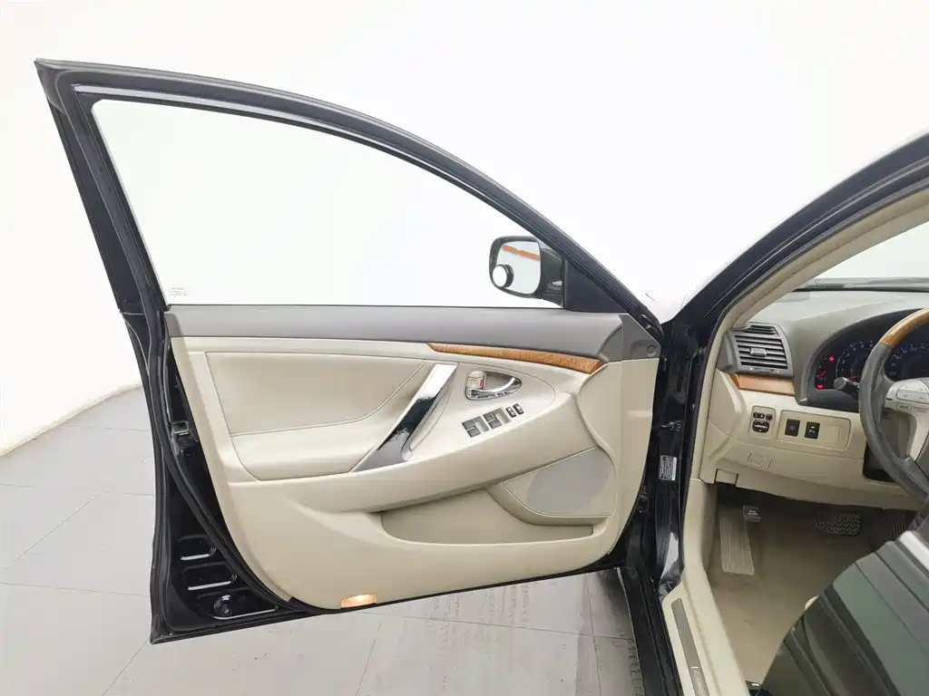 Toyota Camry 2009 Model 200G Luxury Edition фото 8