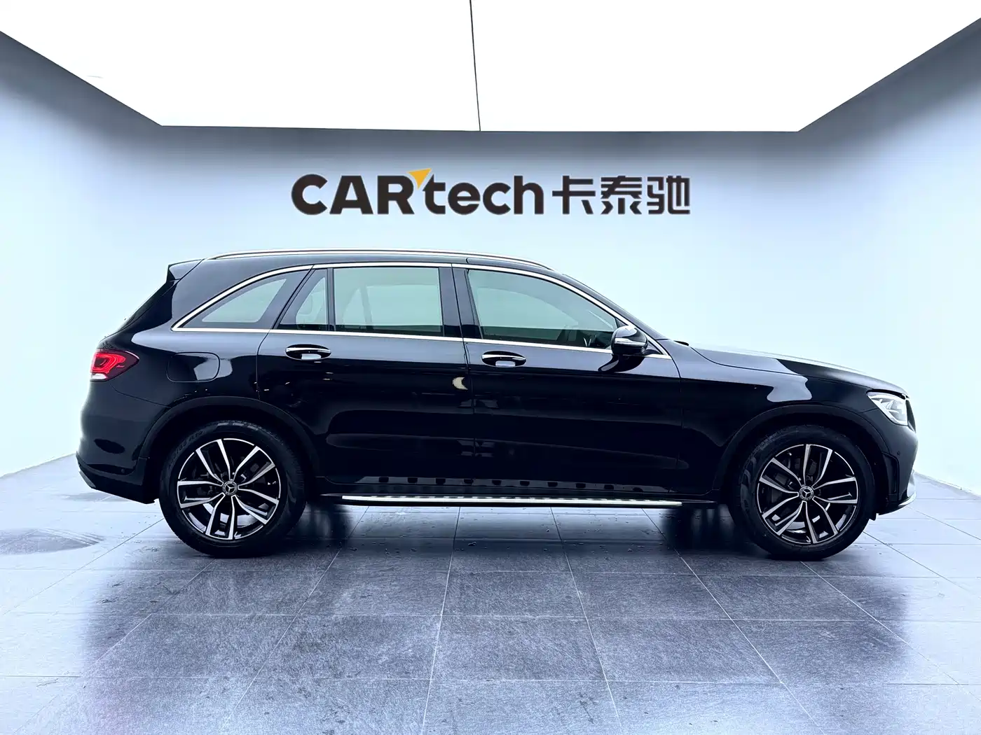 Mercedes-Benz GLC 2020 Facelift GLC 260 L 4MATIC Luxury фото 4