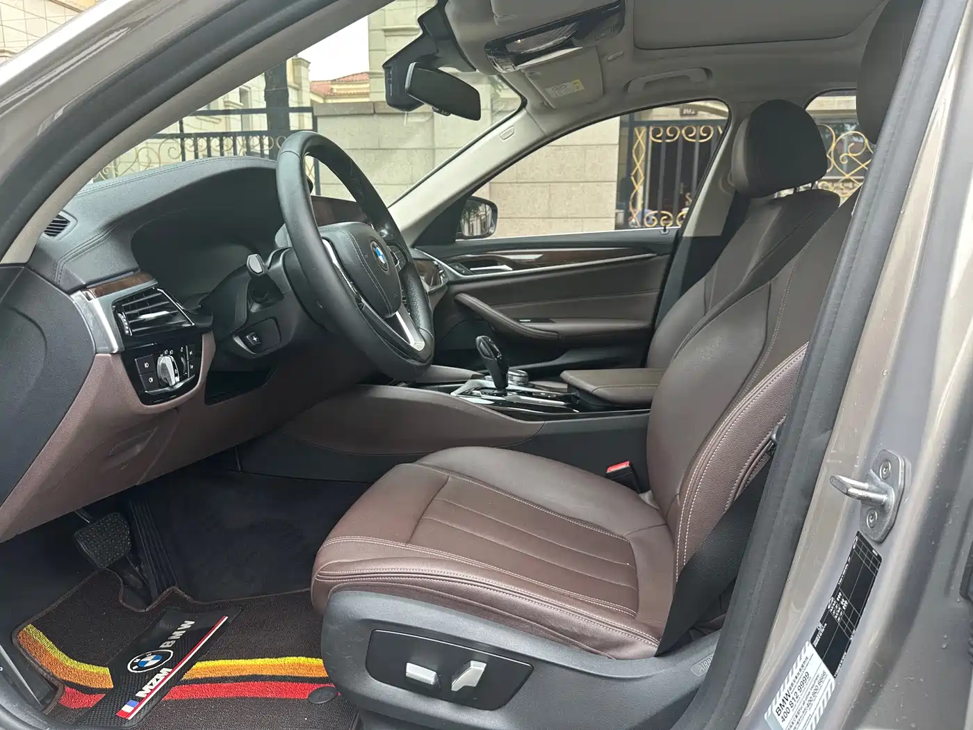 BMW 5 Series 2019 525Li Luxury Package фото 4
