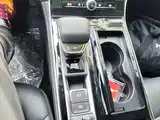 Фото 14 - Roewe i6 MAX EV