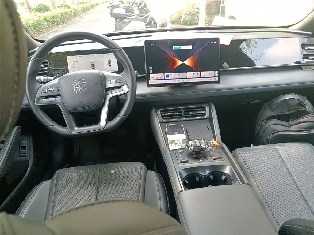 BYD Qin L 2025 DM-i Smart Drive Edition 120KM Leading фото 6