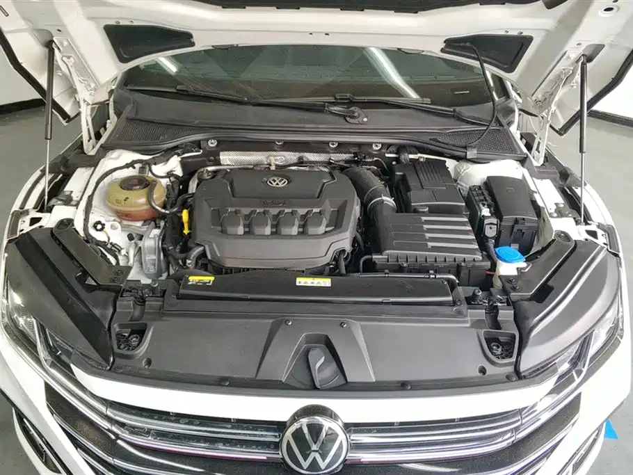 Volkswagen FAW-Volkswagen CC 2021 380TSI Eye-catching Edition 30th Anniversary фото 10