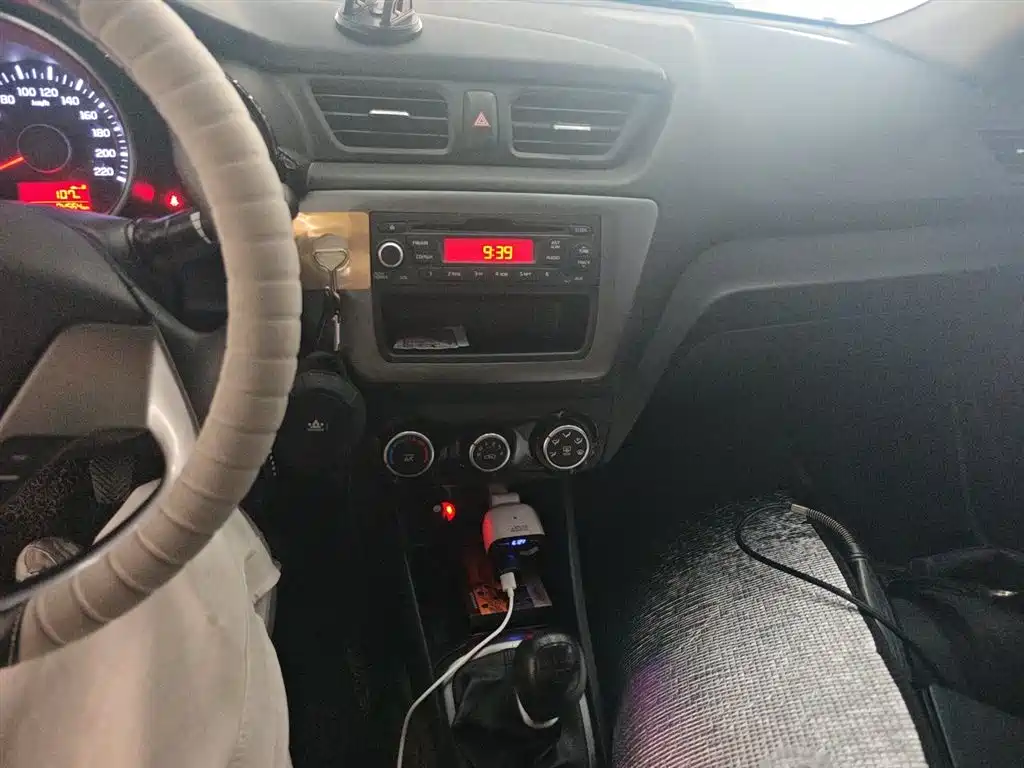 Kia K2 2015 Sedan 1.4L MT GLS фото 9