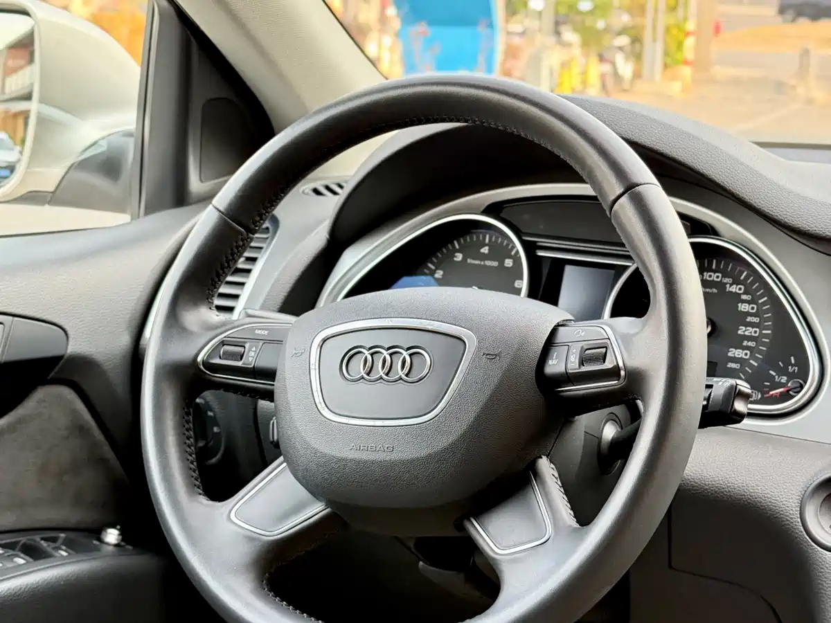 Audi Q7 2014 35 TFSI Sport фото 10