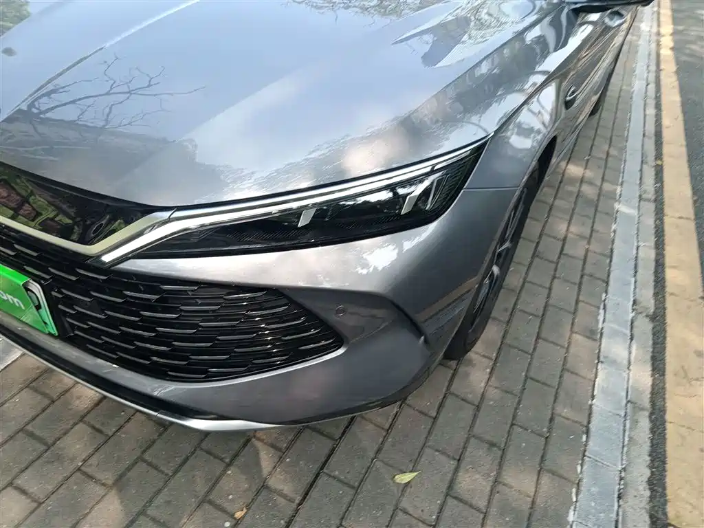 BYD Qin L 2025 DM-i Smart Drive Edition 120KM Leading фото 18