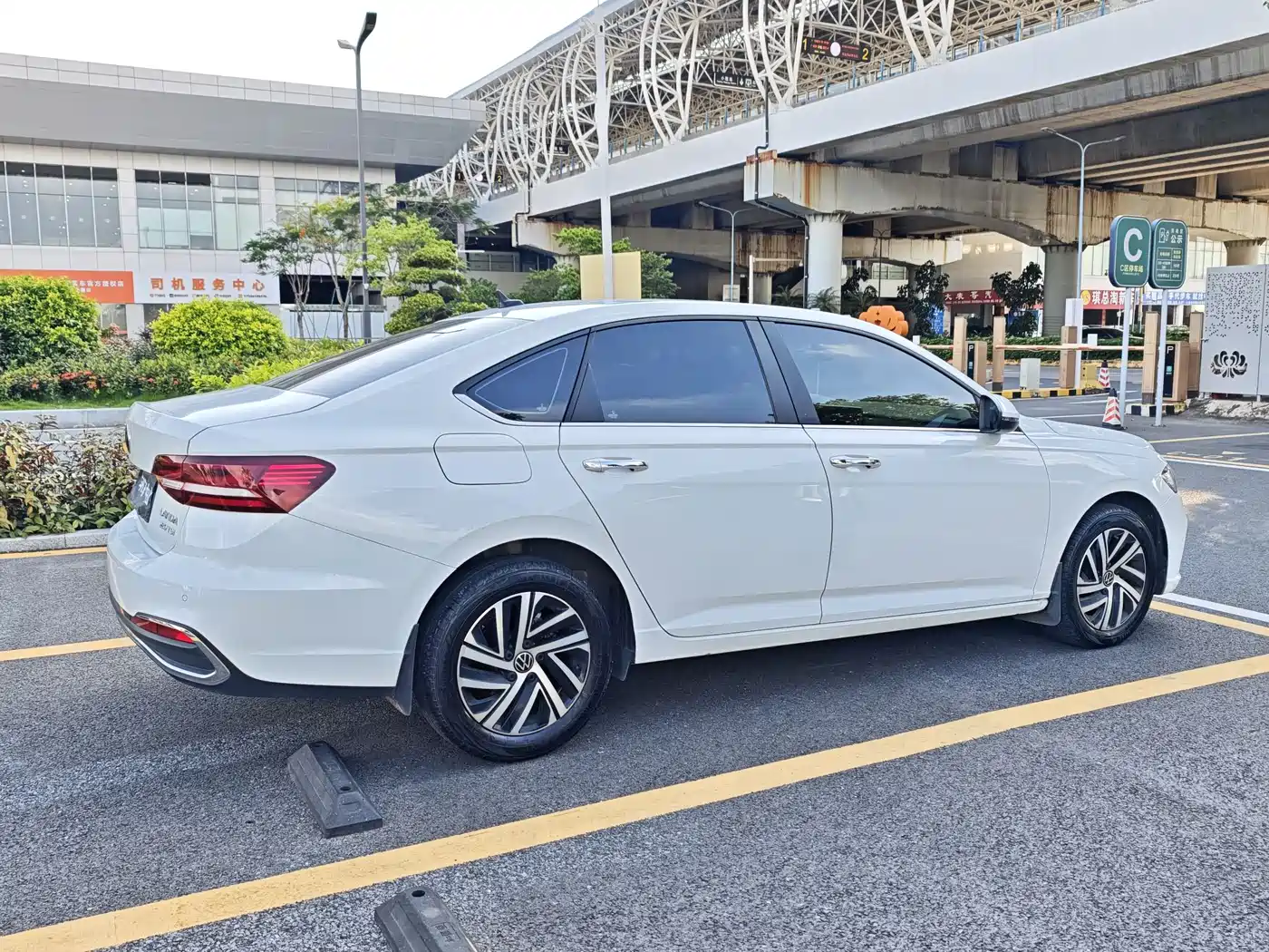 Volkswagen Lavida 2023 280TSI DSG Comfort Edition фото 22