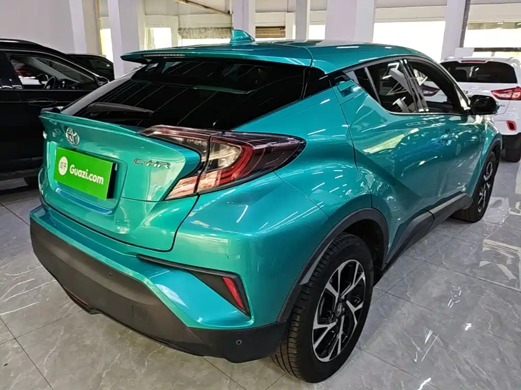 Toyota C-HR 2019 2018 2.0L Luxury Edition China V