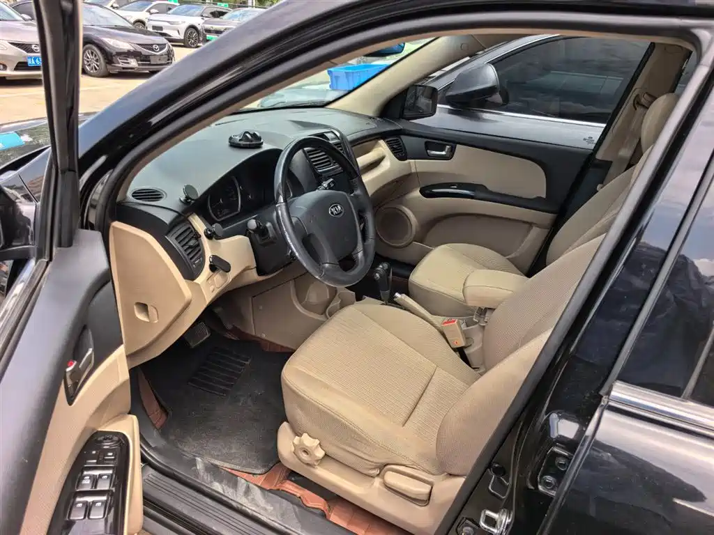 Kia Sportage 2013 2.0L Automatic 2WD GL фото 8