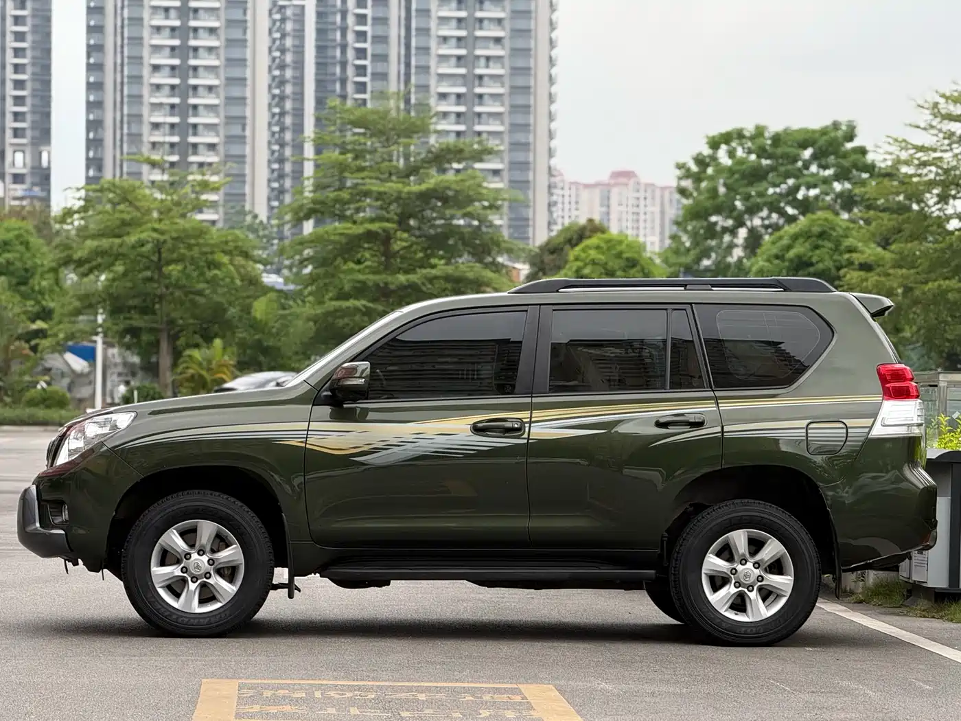 Toyota Prado (Import) 2010 2.7L Auto Luxury фото 3