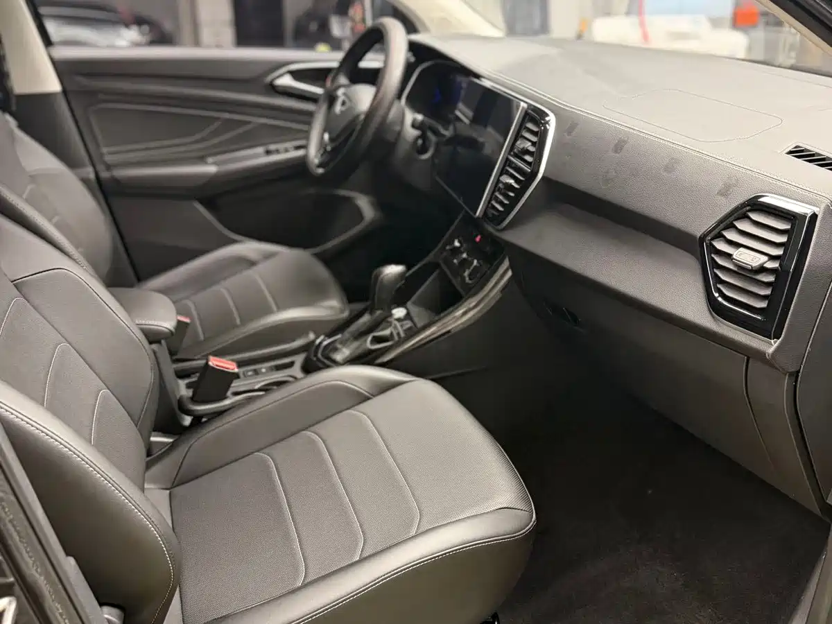 Фото 9 - Jetta VS7