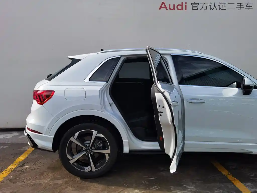 Audi Q3 2024 2024 35 TFSI Fashion Sport