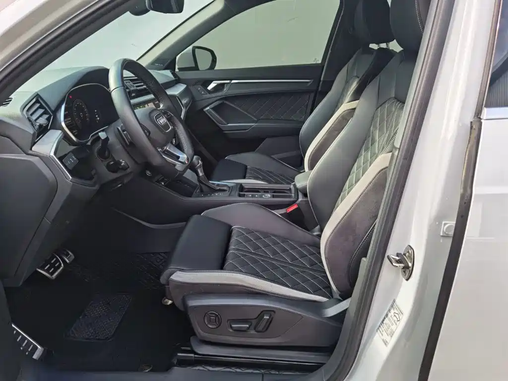 Audi Q3 2024 2024 35 TFSI Fashion Sport