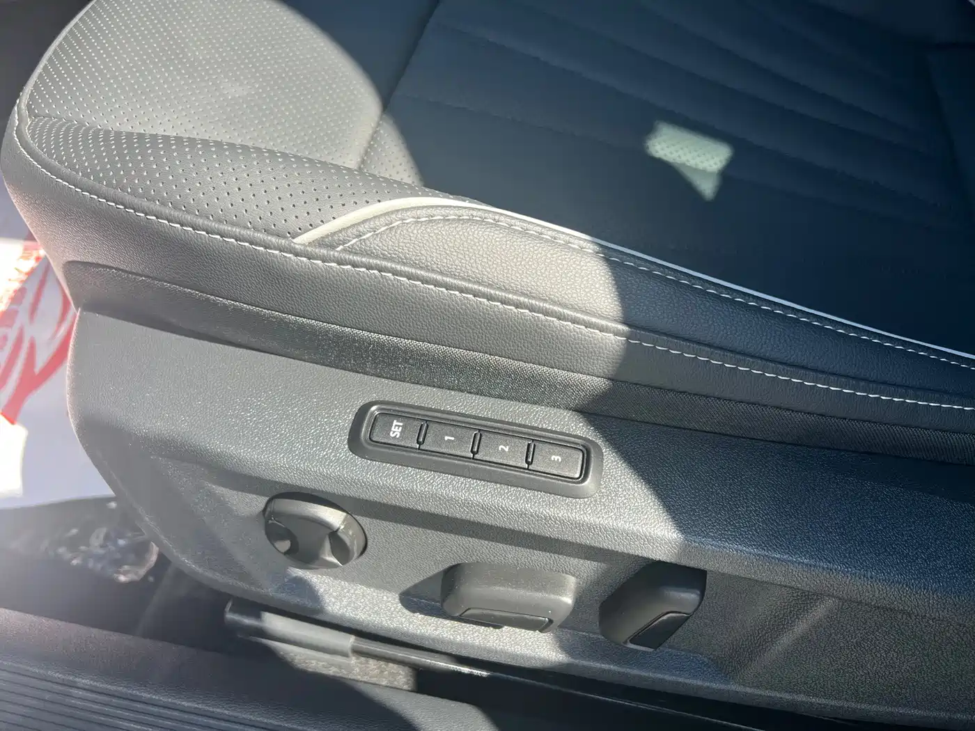 Фото 8 - Volkswagen Passat