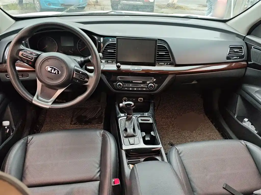 Kia K4 2015 1.8L Automatic GLS Special фото 10