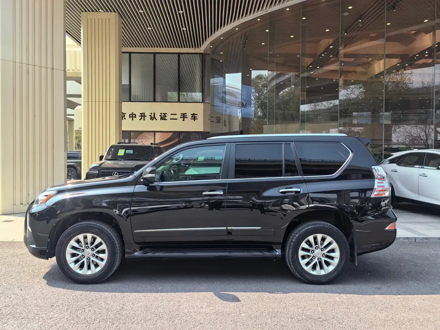 Lexus GX 2012 400 фото 2