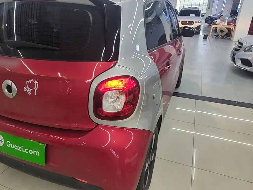 smart forfour 2018 2018 1.0L 52kW Passion Edition