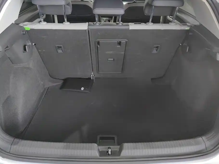 Фото 4 - Volkswagen Golf