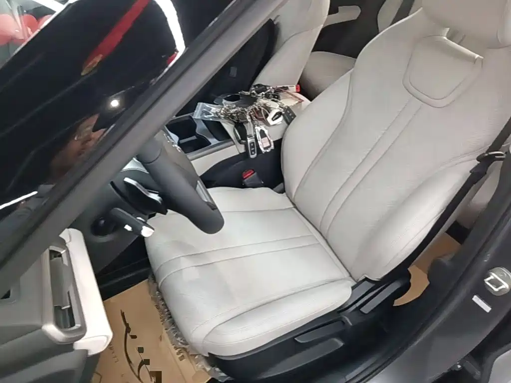BYD Yuan UP 2026 2025 Smart Drive Edition 401KM Vitality Version