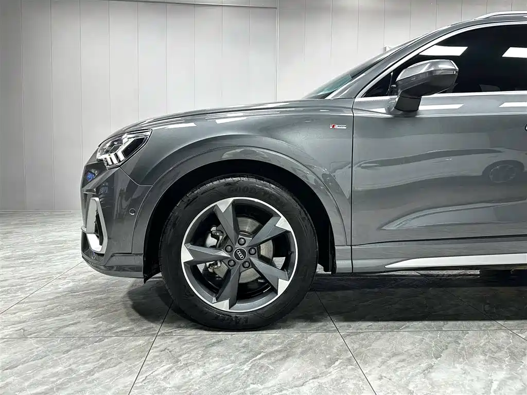 Audi Q3 2022 35 TFSI Fashion Dynamic фото 7