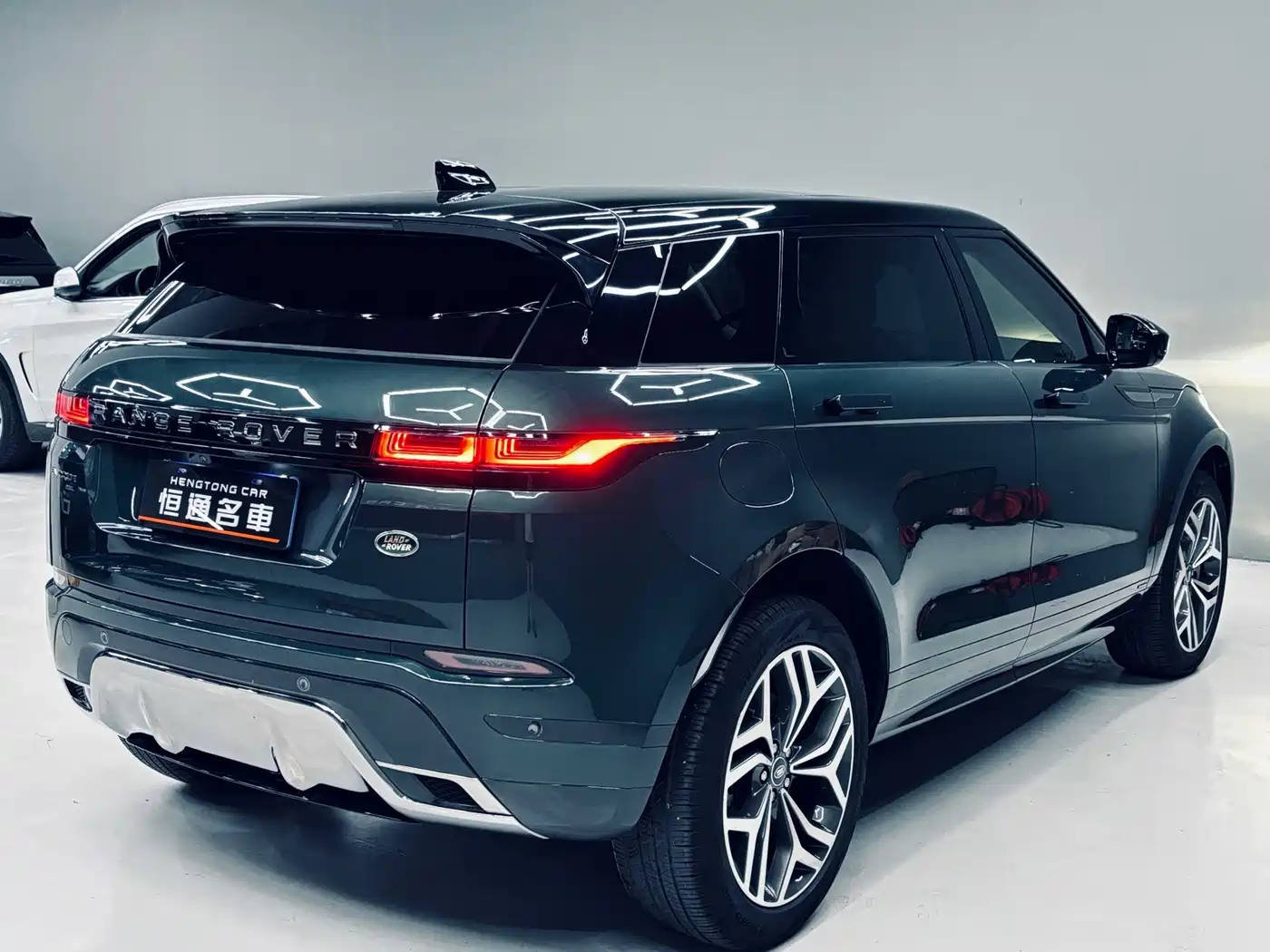 LAND ROVER RANGE ROVER AURORA