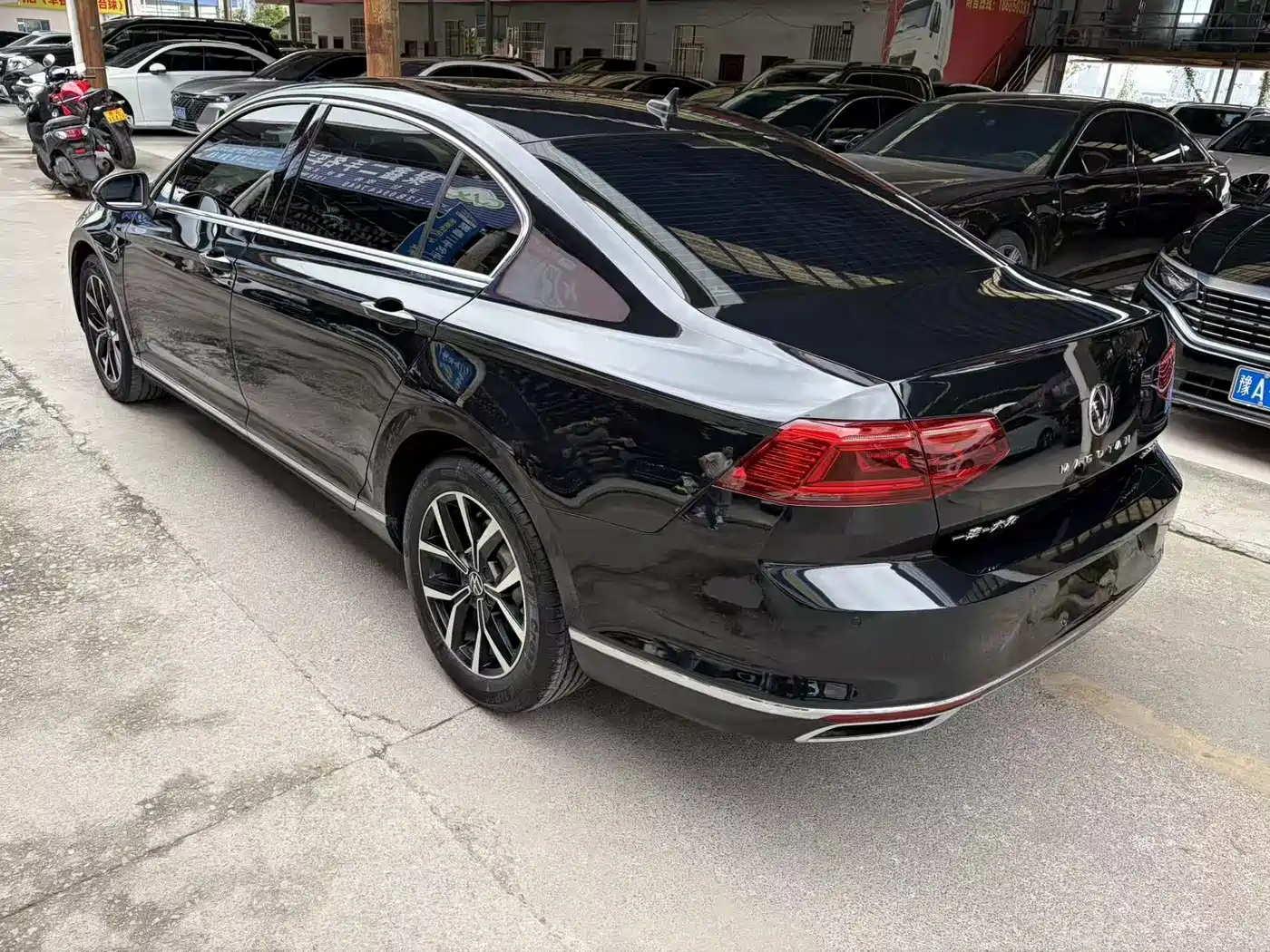 Volkswagen Magotan 2020 330TSI DSG Leading фото 13