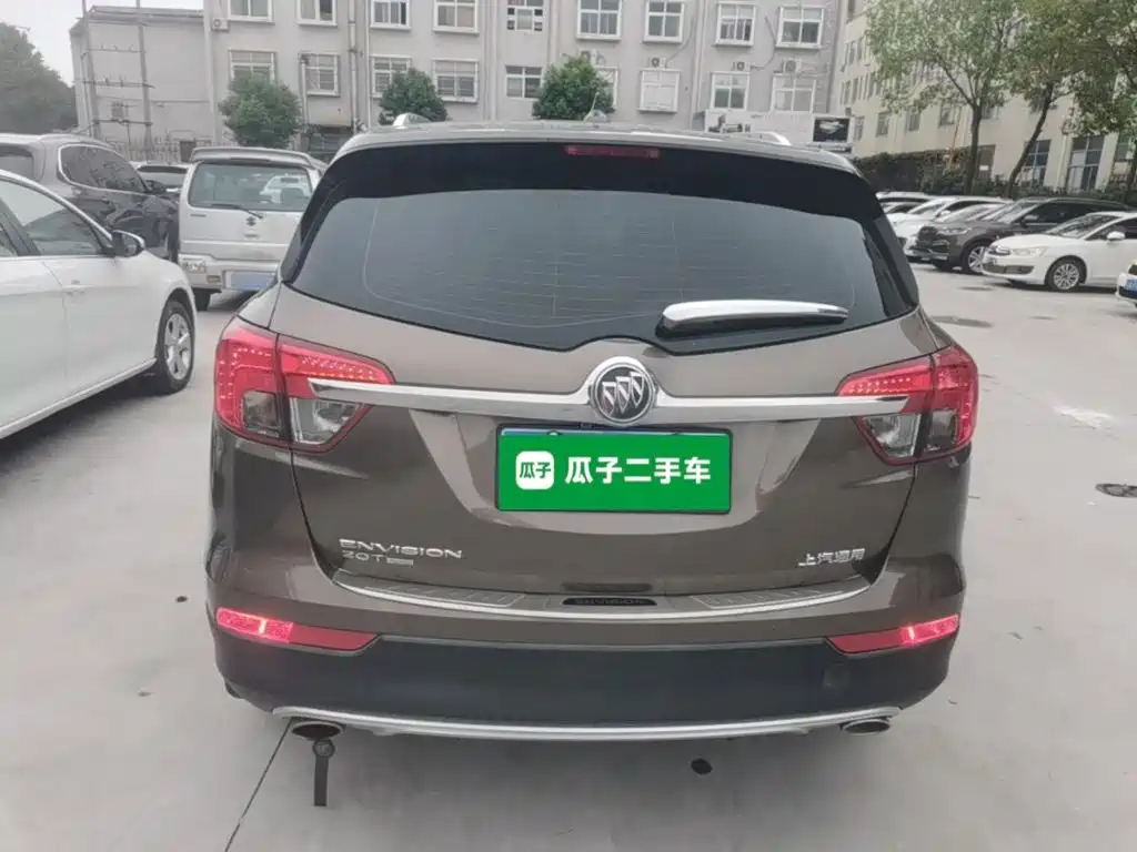 Photo 6 - Buick Envision Plus